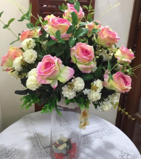 Bình hoa hồng phối phụ kiên - Hoa Lụa cao Cấp
