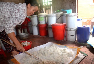Công dụng và cách nấu rượu gạo dễ làm nhất