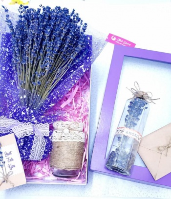 Hộp Lavender  kèm bình hoa lưu giữ kỷ niệm