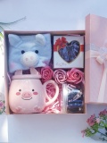 Socola Valentine + Cốc sứ heo hồng đáng yêu 0