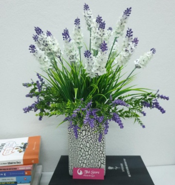Bình hoa lụa cao cấp lavender biểu tượng của sự chung thuỷ