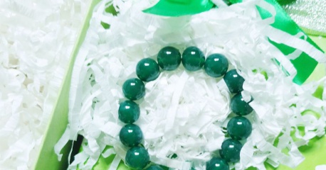 Ý nghĩa của việc tặng vòng tay đá phong thủy nhân dịp sinh nhật