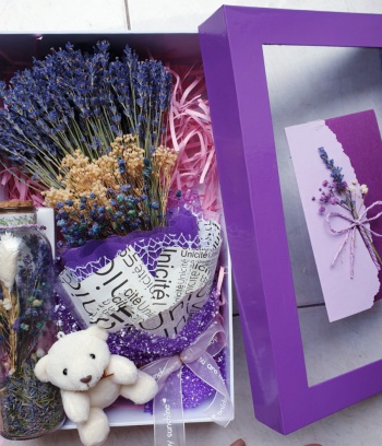 Hộp quà tím từ Lavender thơm ngát