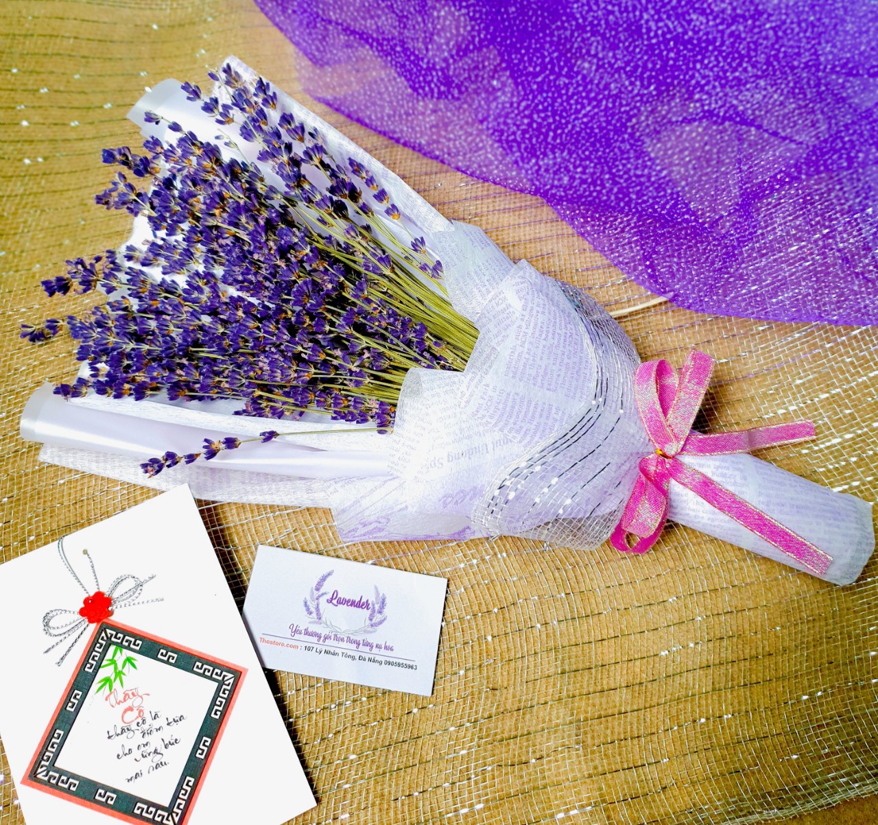 bo hoa lavender dep tang thay giao
